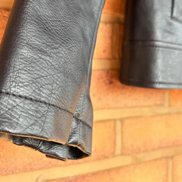 Universal Thread black faux leather zip front lined moto jacket coat large - Picture 4 of 10